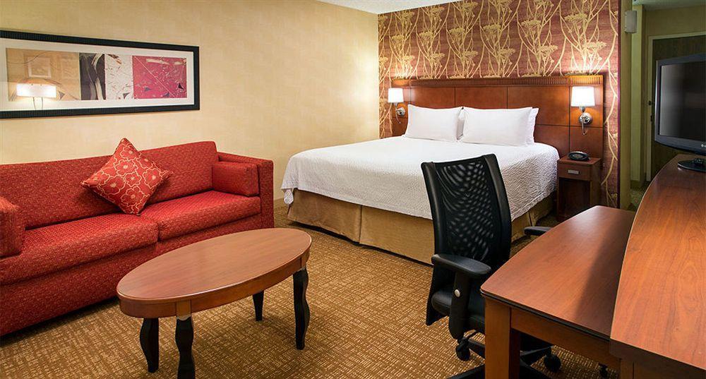 Courtyard By Marriott Lubbock Downtown/University Area Exterior photo